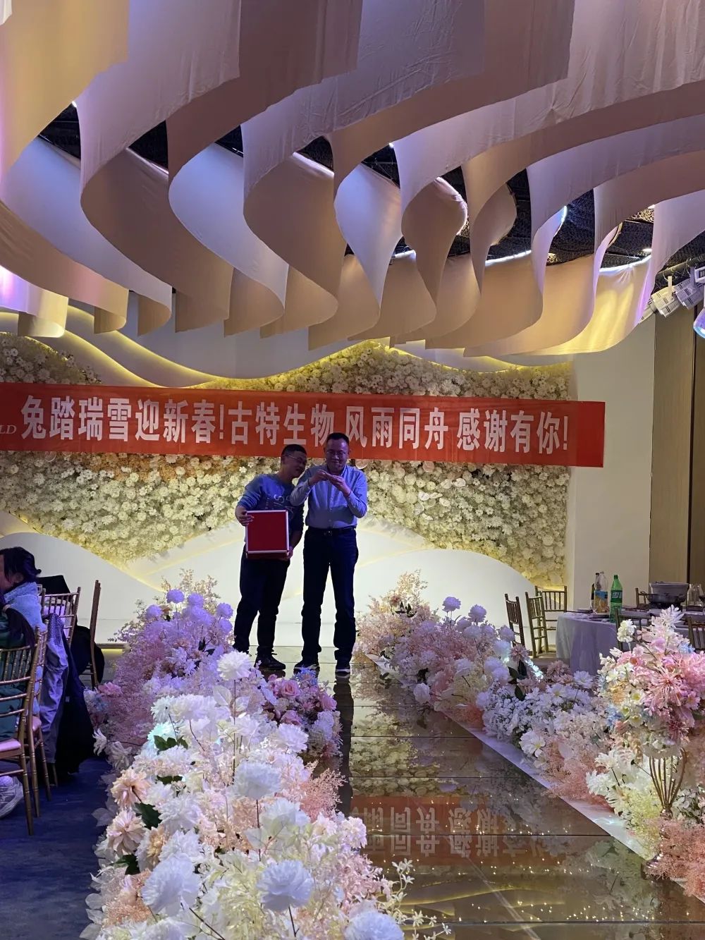 愿我們2023年乘風(fēng)破浪，行穩(wěn)致遠(yuǎn)